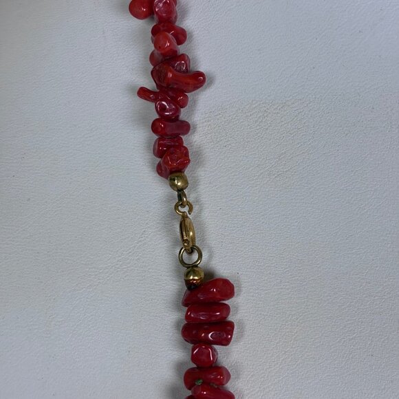 SALE Early 1900's Antique Red Coral Dog Bone Necklace with 18k clasp - Picture 4 of 4